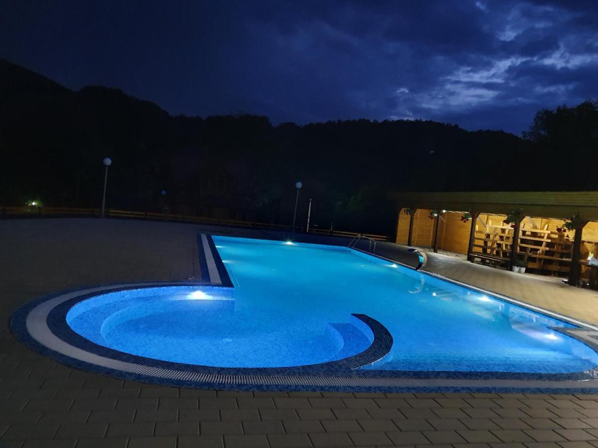 Vodopad Lisine Bed & Breakfast Strmosten Екстериор снимка